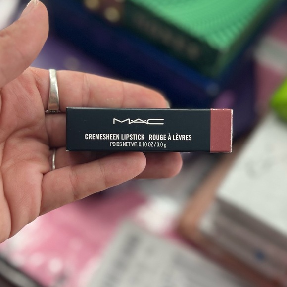 MAC Cosmetics: Cremesheen Lipstick (205-Crème In Your Coffee) - Picture 3 of 3